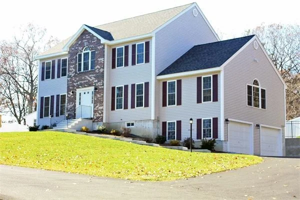 Photo of 1 Hilltop Road