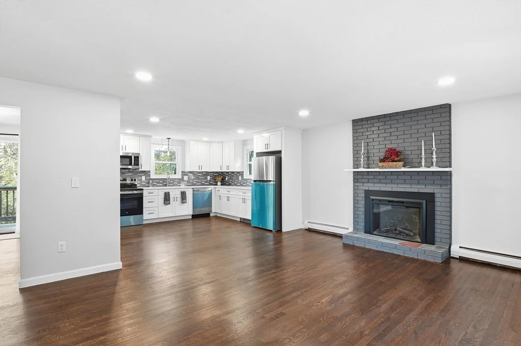 Photo of 2 Laurel Lane