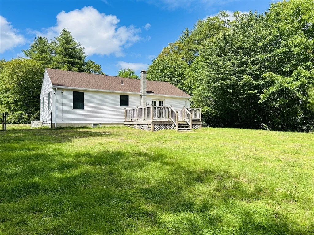 Photo of 32 Sandy Pine Rd