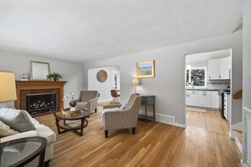 Photo of 20 Bent Brook Road