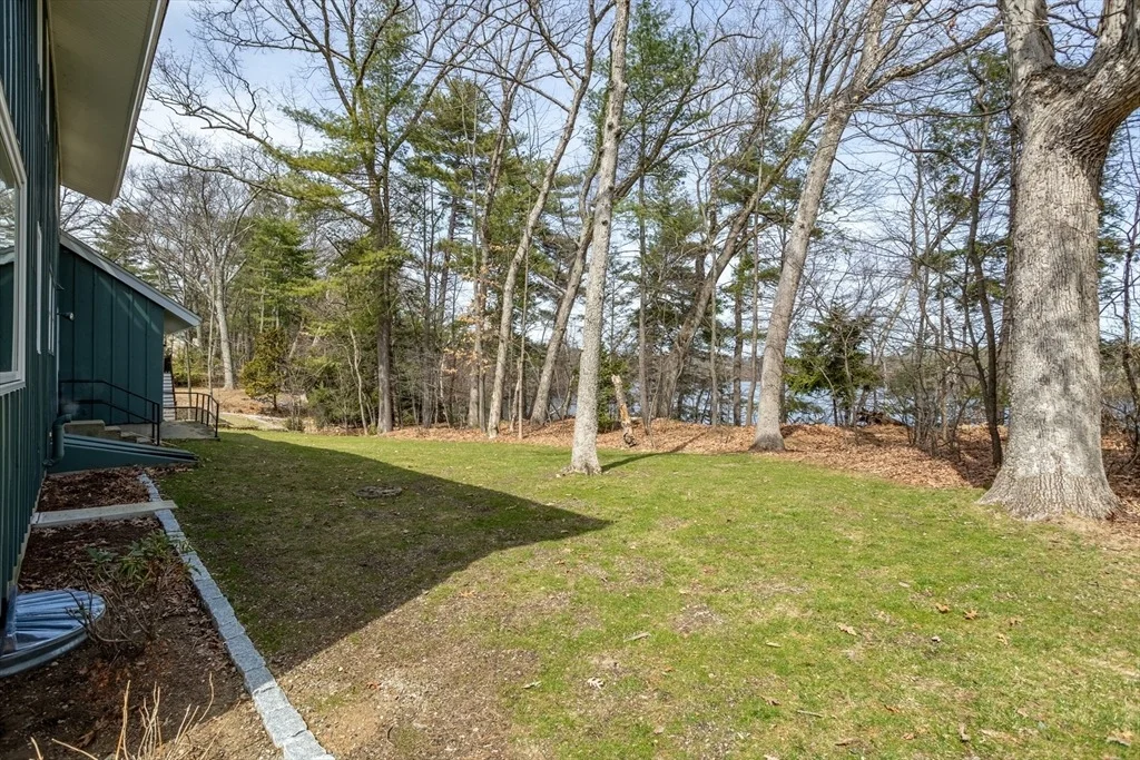 Photo of 88 Lakeview Rd