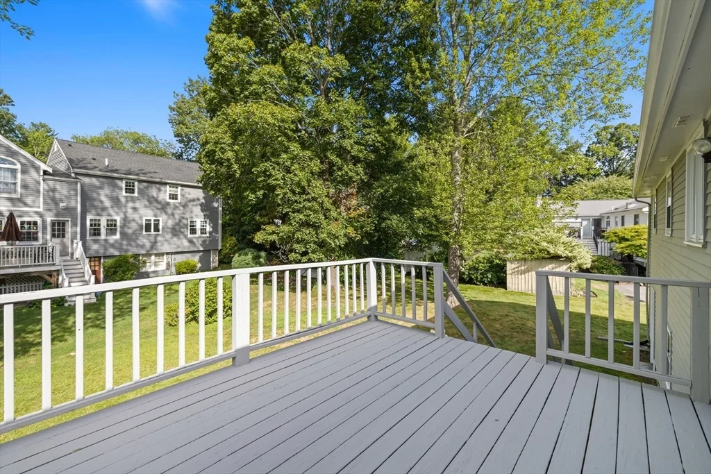 Photo of 9 Hemlock Rd