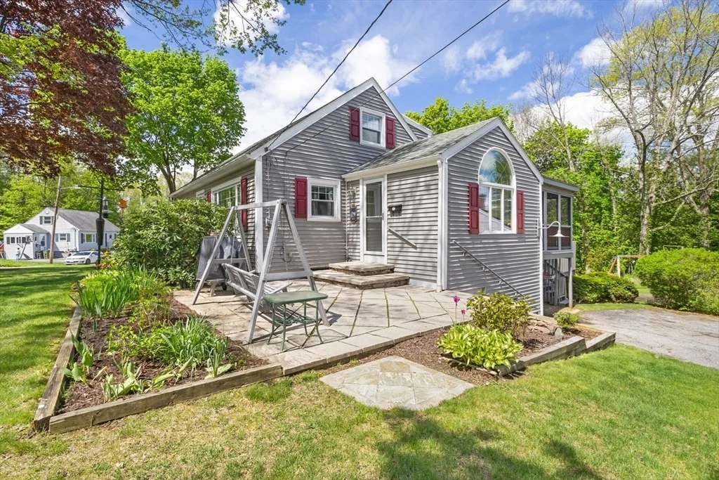 Photo of 10 Brookside Drive