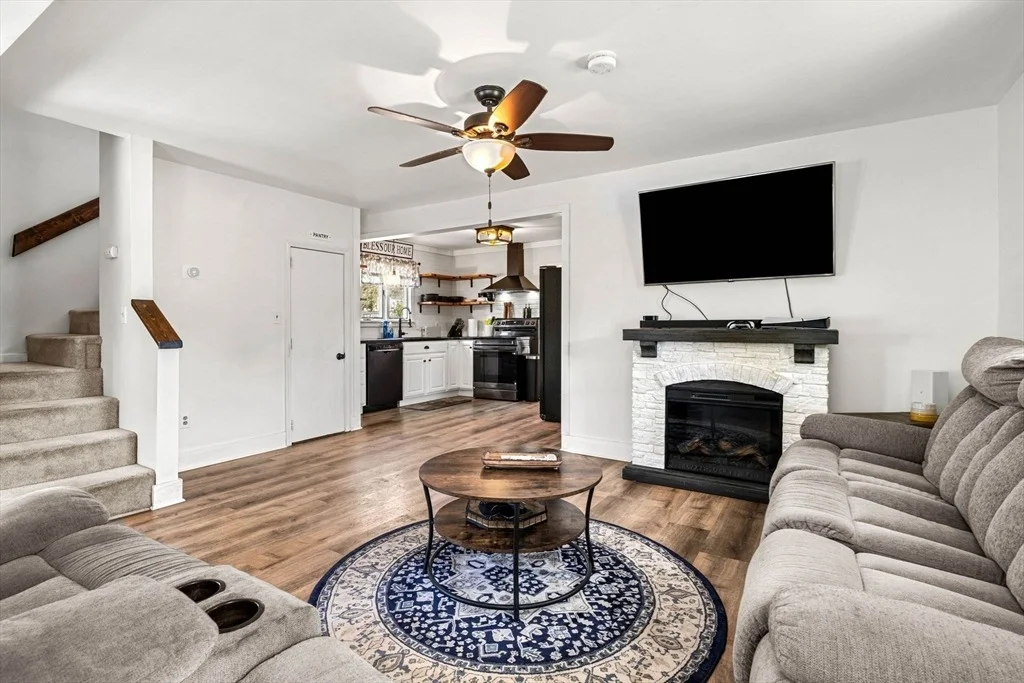 Photo of 22 Loring Rd