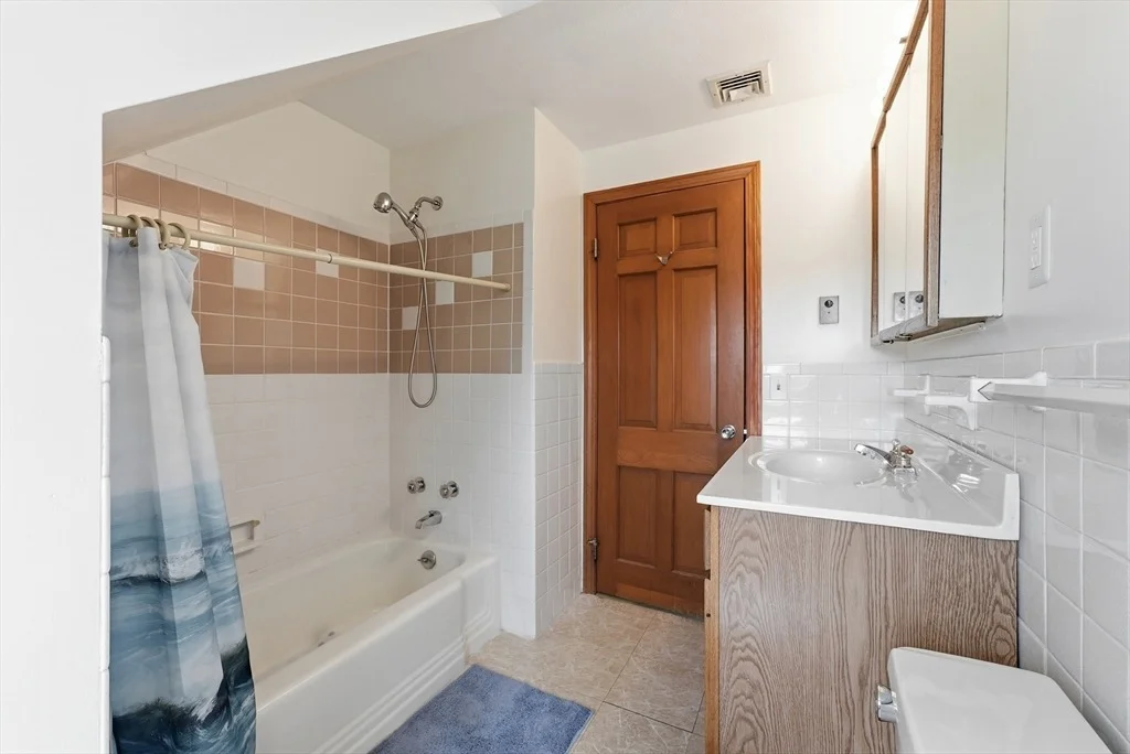 Photo of 53 Laurence Drive