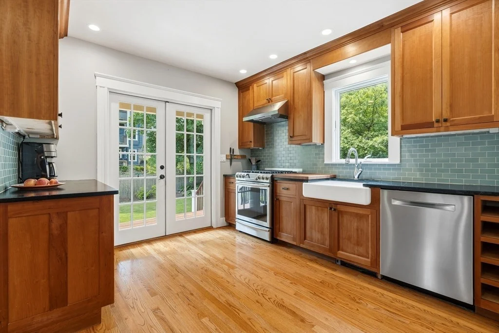 Photo of 8 Mendum St