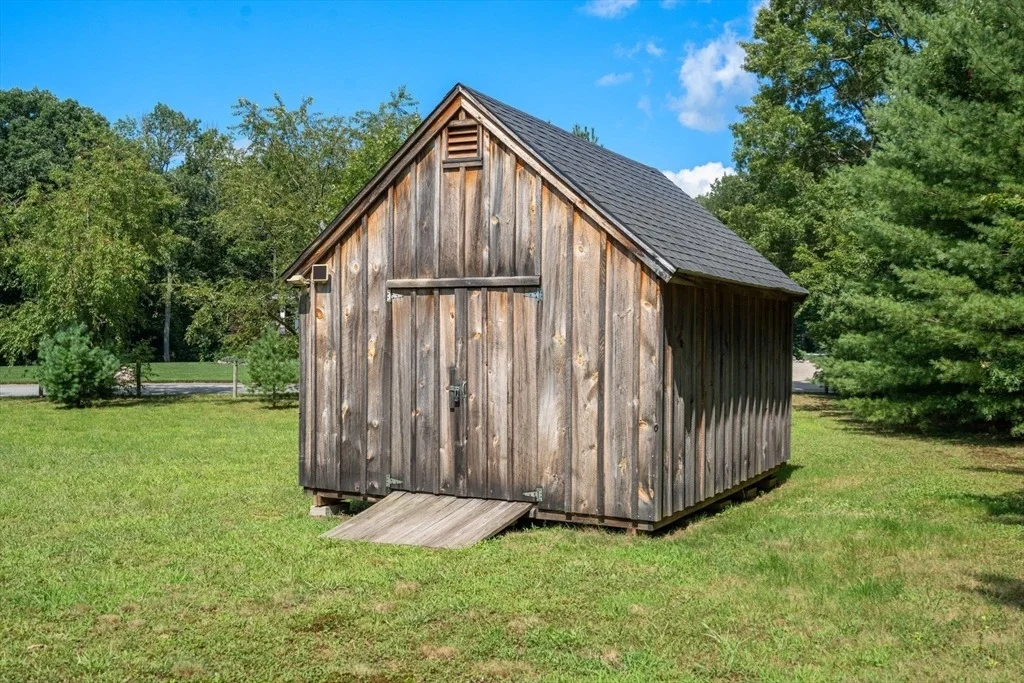 Photo of 145 Dexter Ln
