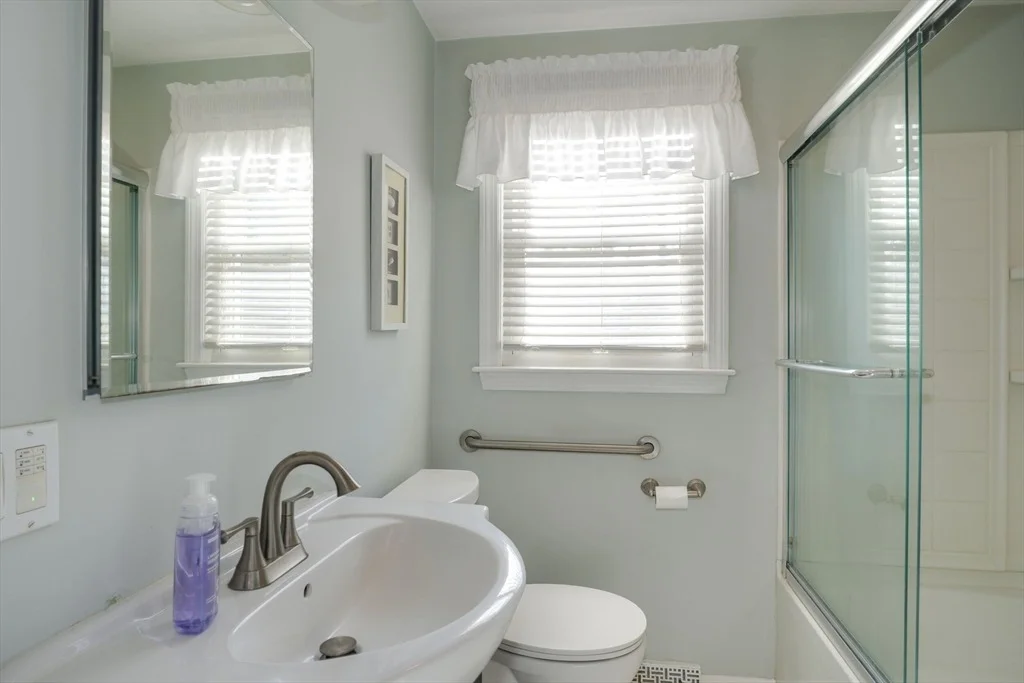 Photo of 54 Evelina Drive