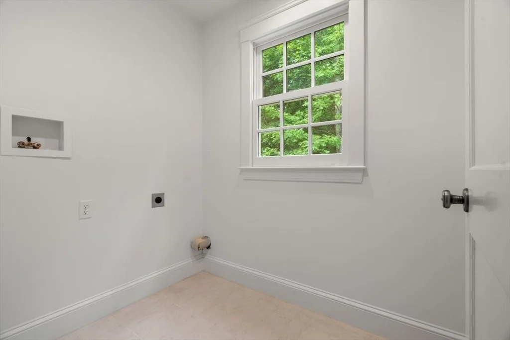 Photo of 32 Perry Lane