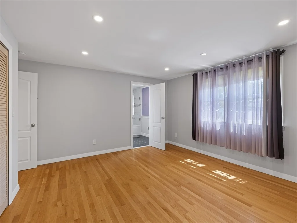 Photo of 7 Fabens St