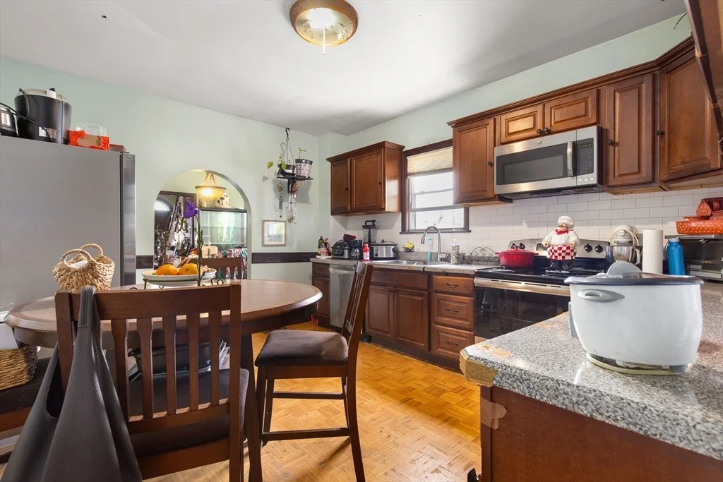 Photo of 185 Spring St