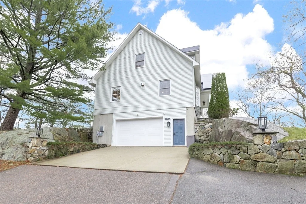 Photo of 19 Hammersmith Dr