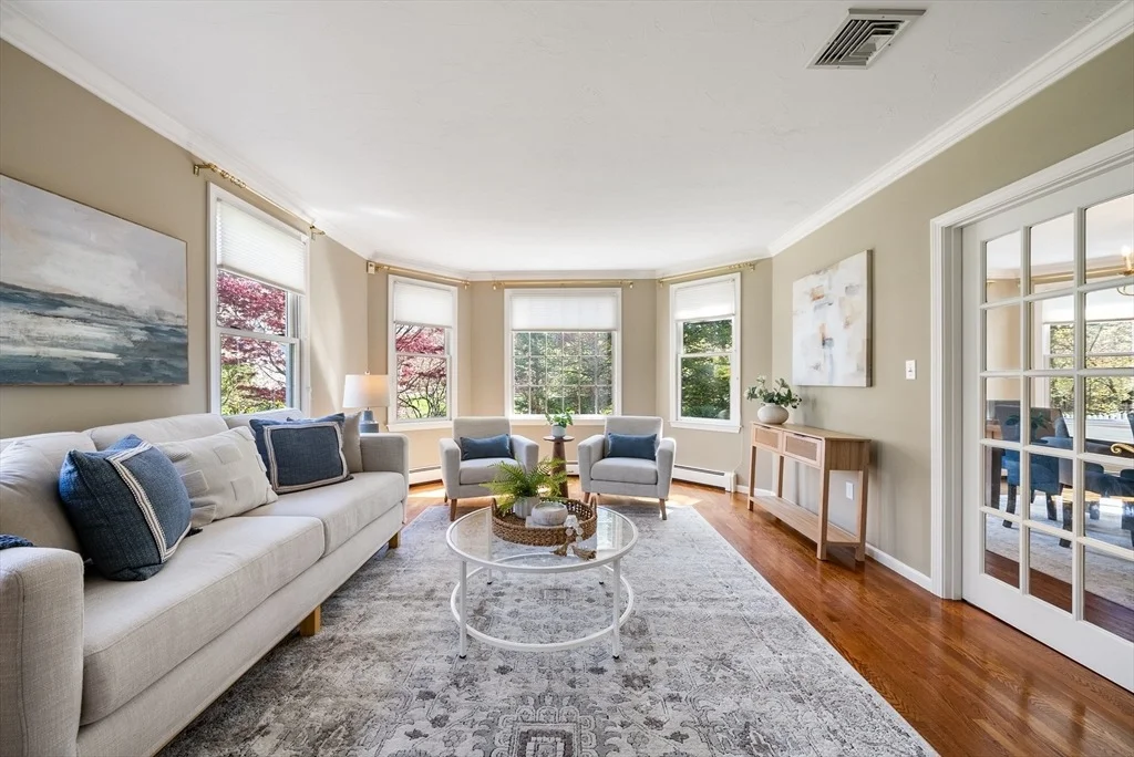 Photo of 16 Foxhunt Trail