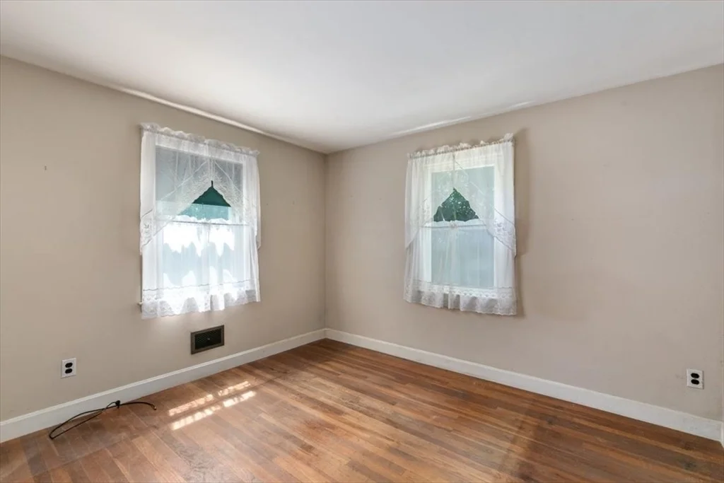 Photo of 12 Standley St