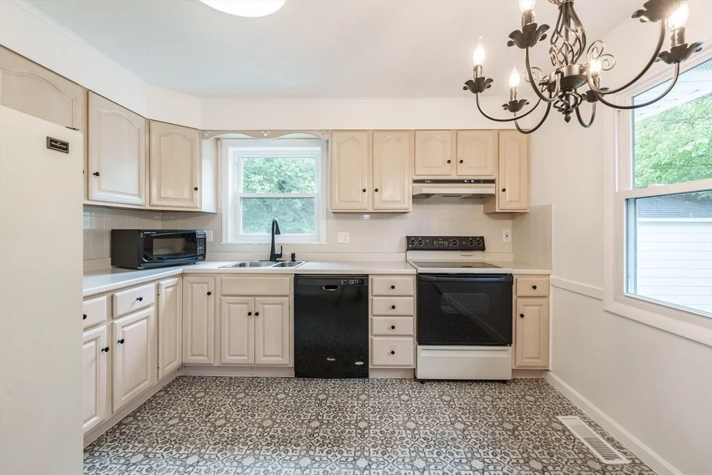 Photo of 24 Higgins St