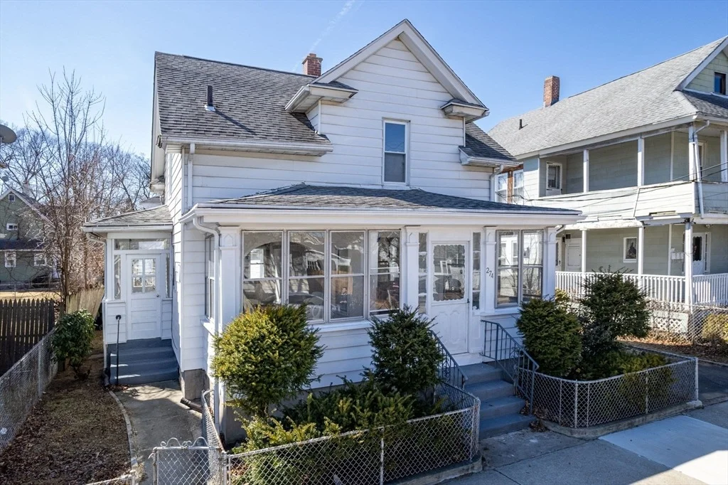 Photo of 274 Commonwealth Ave