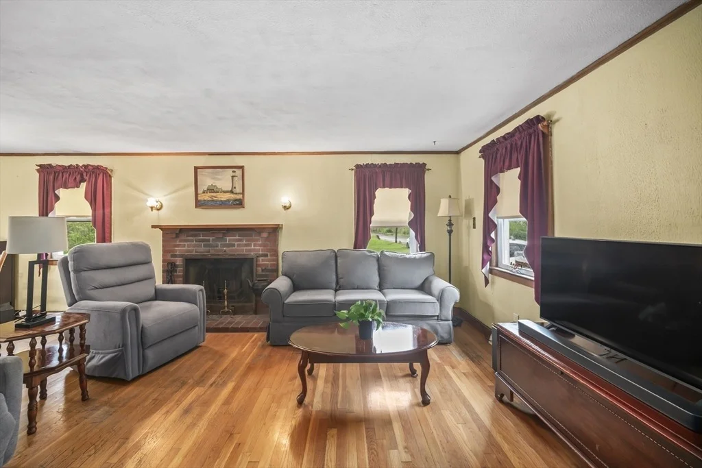 Photo of 105 Ann Vinal Rd