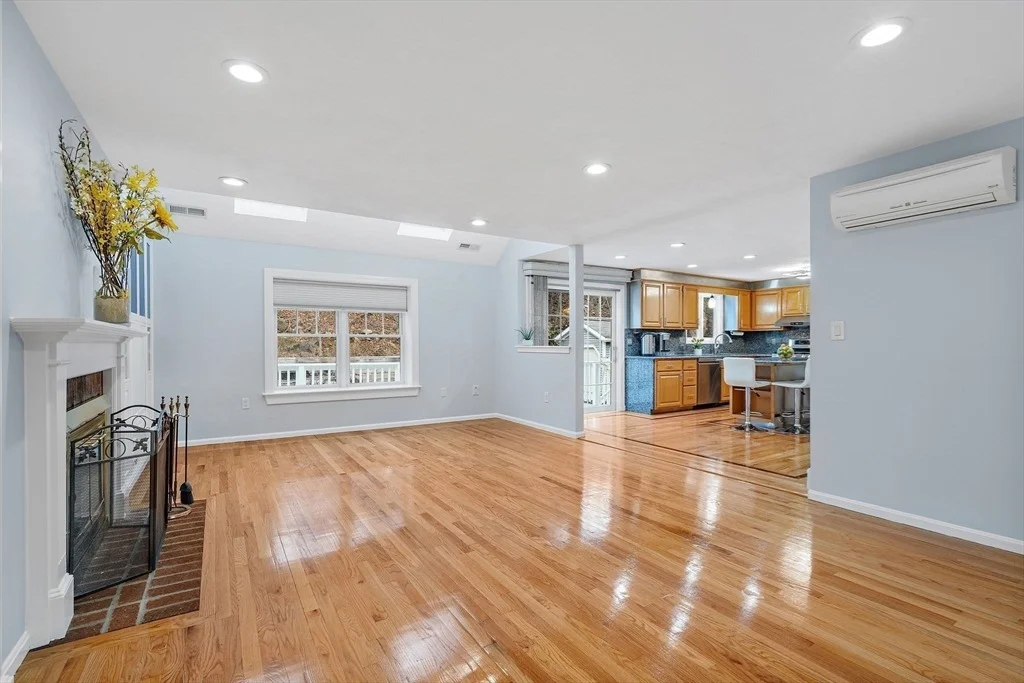 Photo of 39 Desimone Drive
