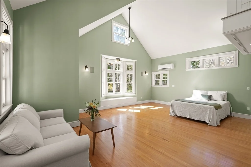 Photo of 167 Elm Street