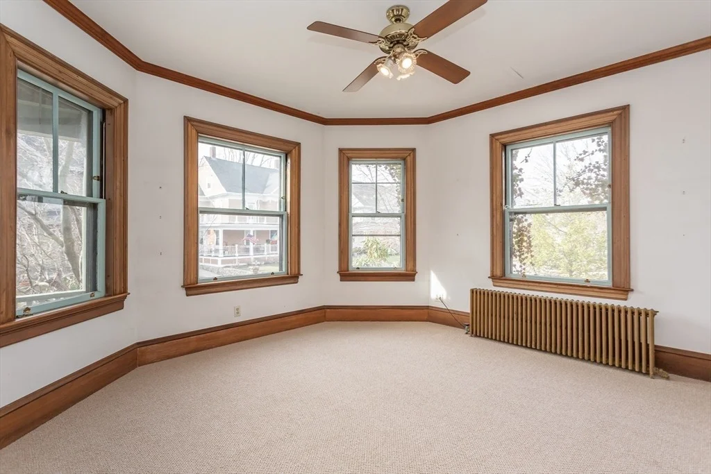 Photo of 445 Madison St