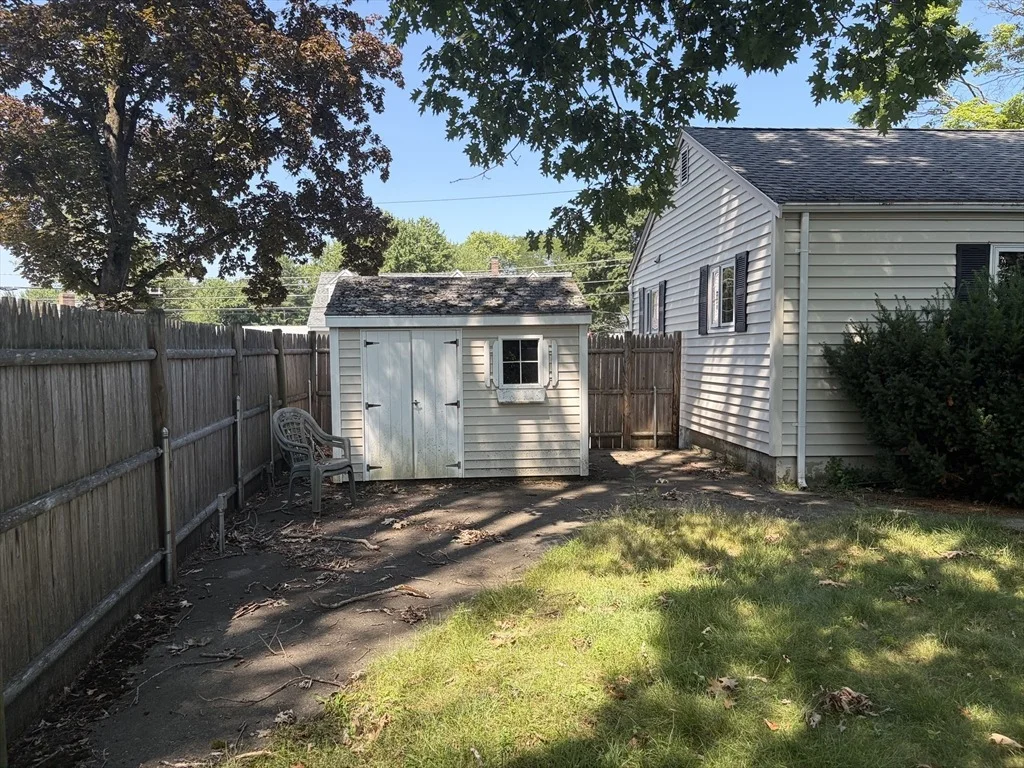 Photo of 90 Westview Dr.