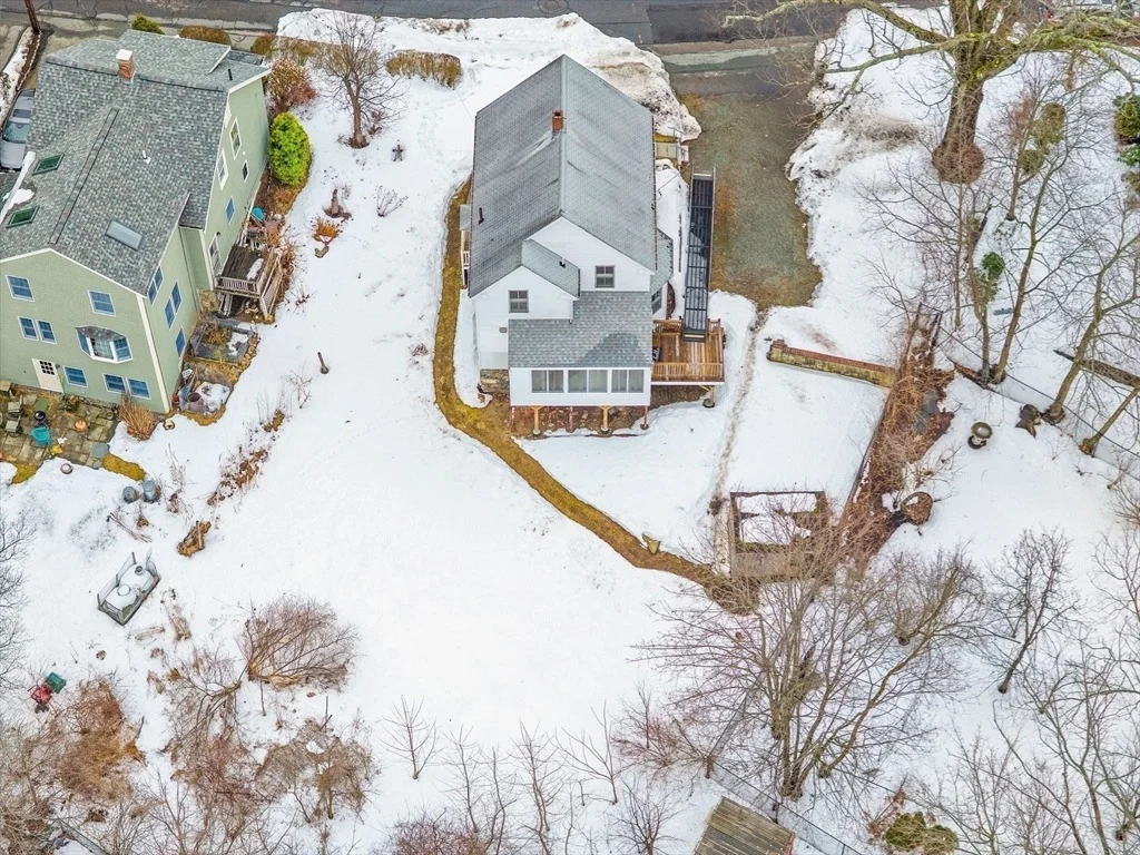 Photo of 971 Webster St