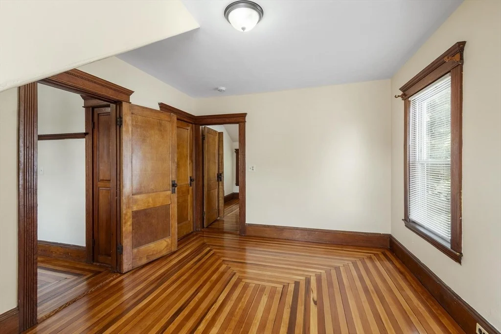 Photo of 219 Walnut Street