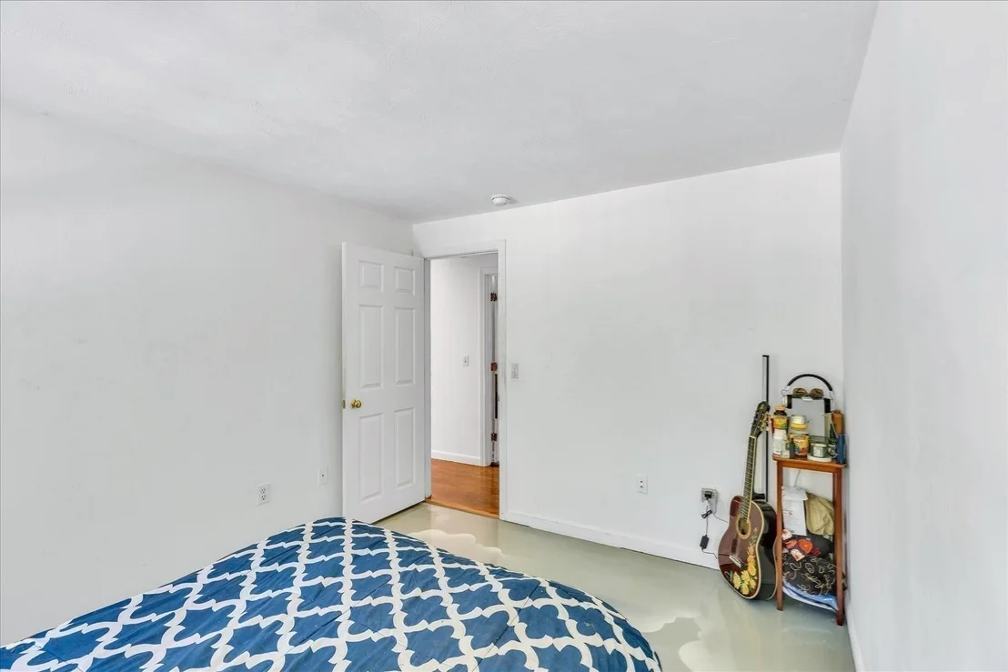 Photo of 36 Helmsman Dr