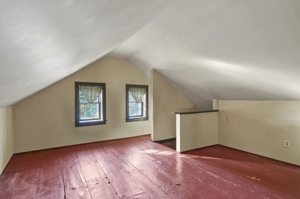 Photo of 216 Brookfield Rd