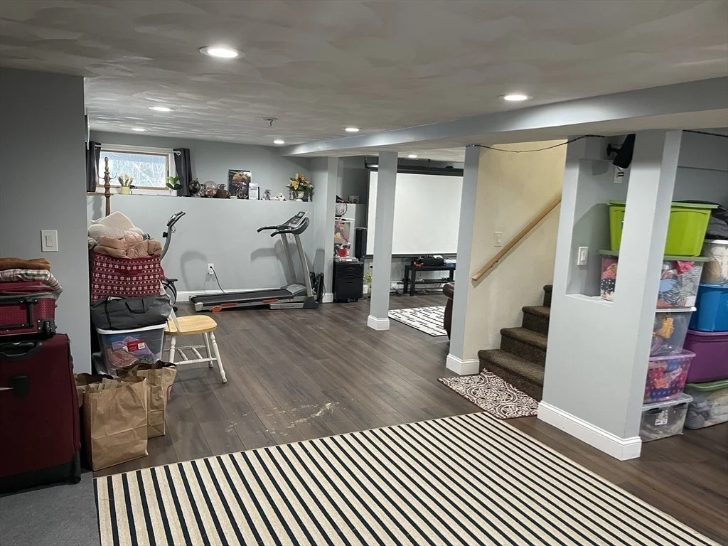 Photo of 12 Heritage Ln