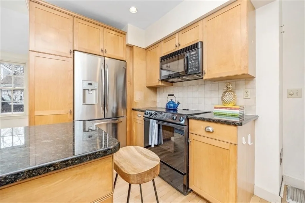 Photo of 59 Cottage St