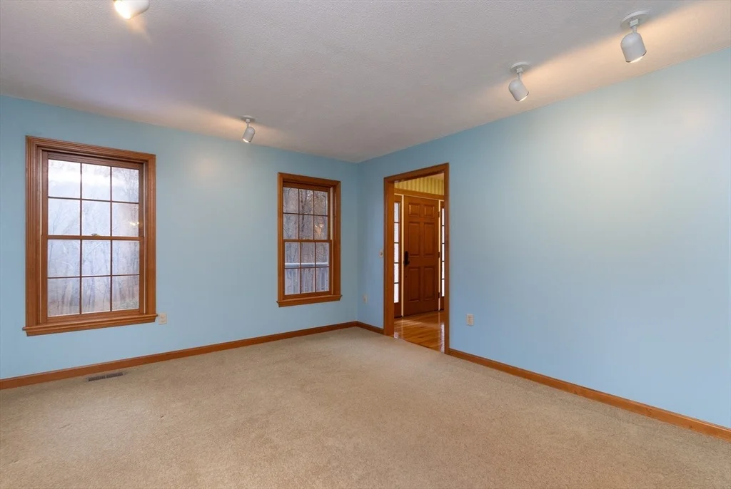 Photo of 170 Bridge St