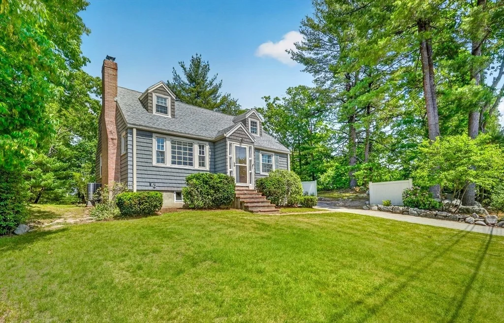Photo of 7 Pine Hill Rd