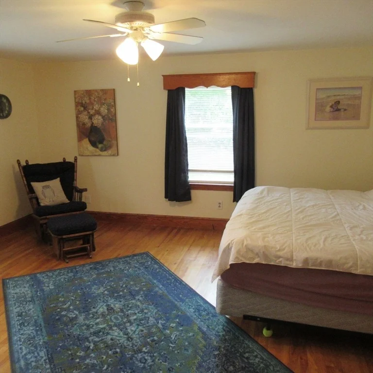 Photo of 82 Fox Ave