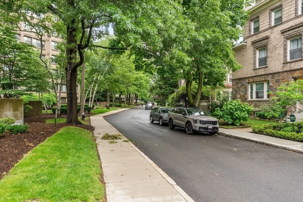 Photo of Unit 3 at 7 Regent Cir