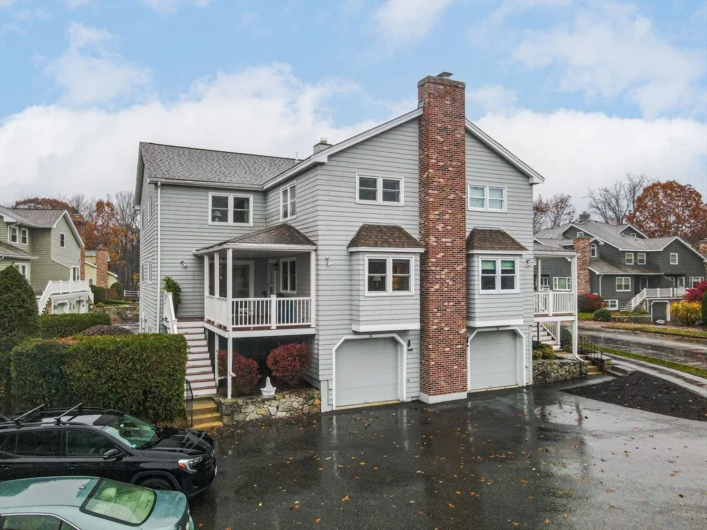 Photo of Unit C at 7 Carnation Circle
