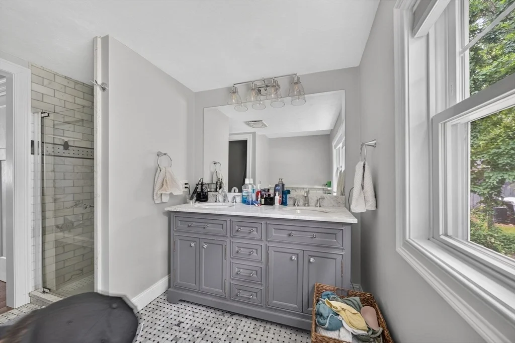 Photo of 6 Ida Way