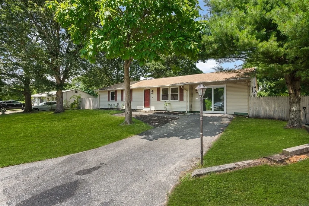 Photo of 20 Terry Ln E