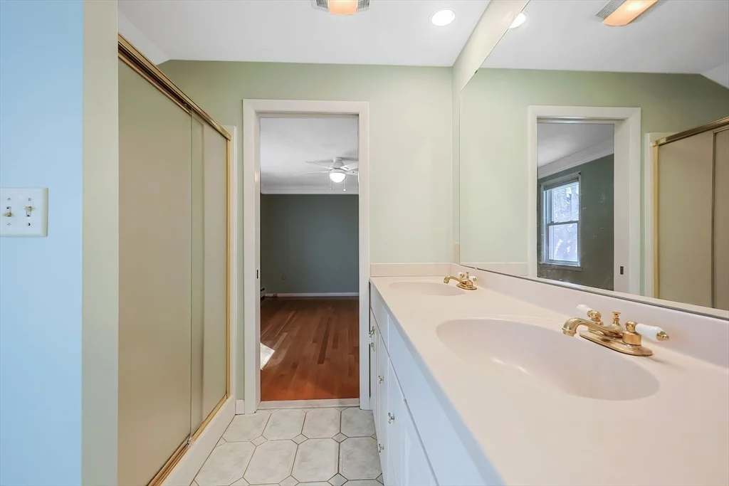 Photo of 112 Indian Hill Rd