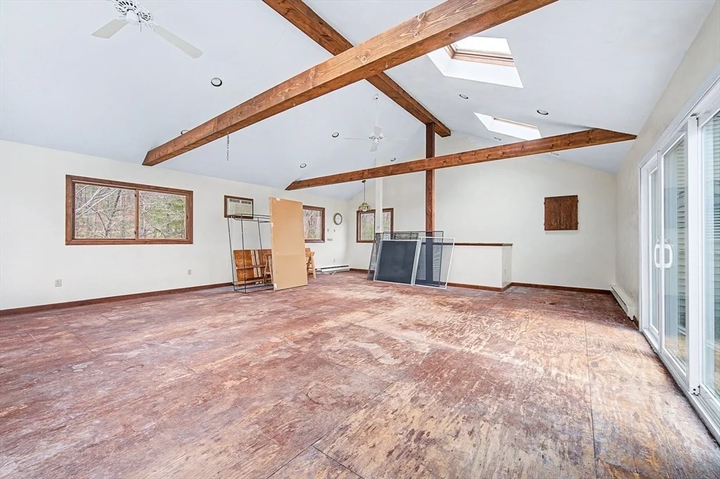Photo of 215 North St