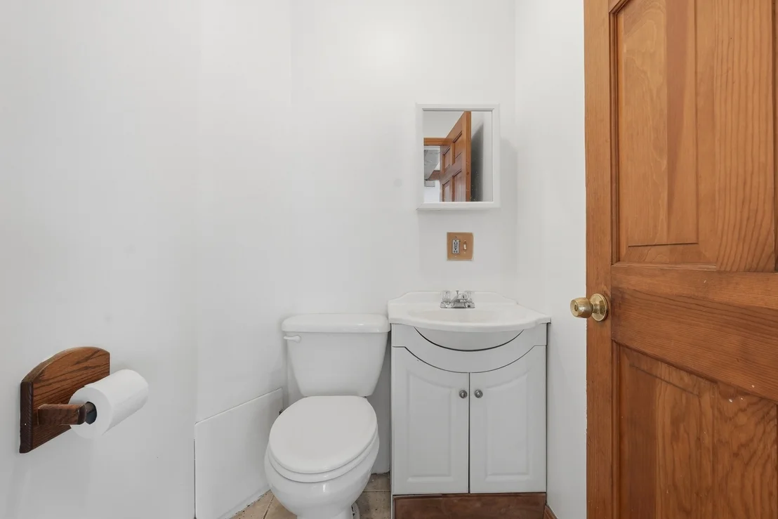 Photo of 165 Fairmont Ave