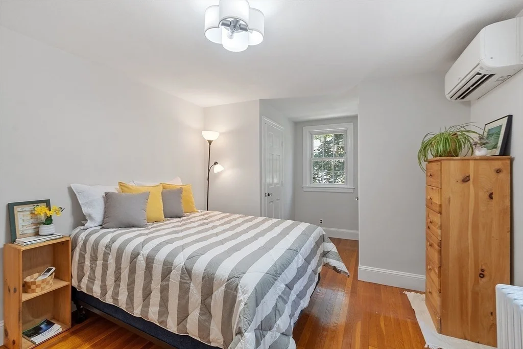 Photo of 131 Chestnut St