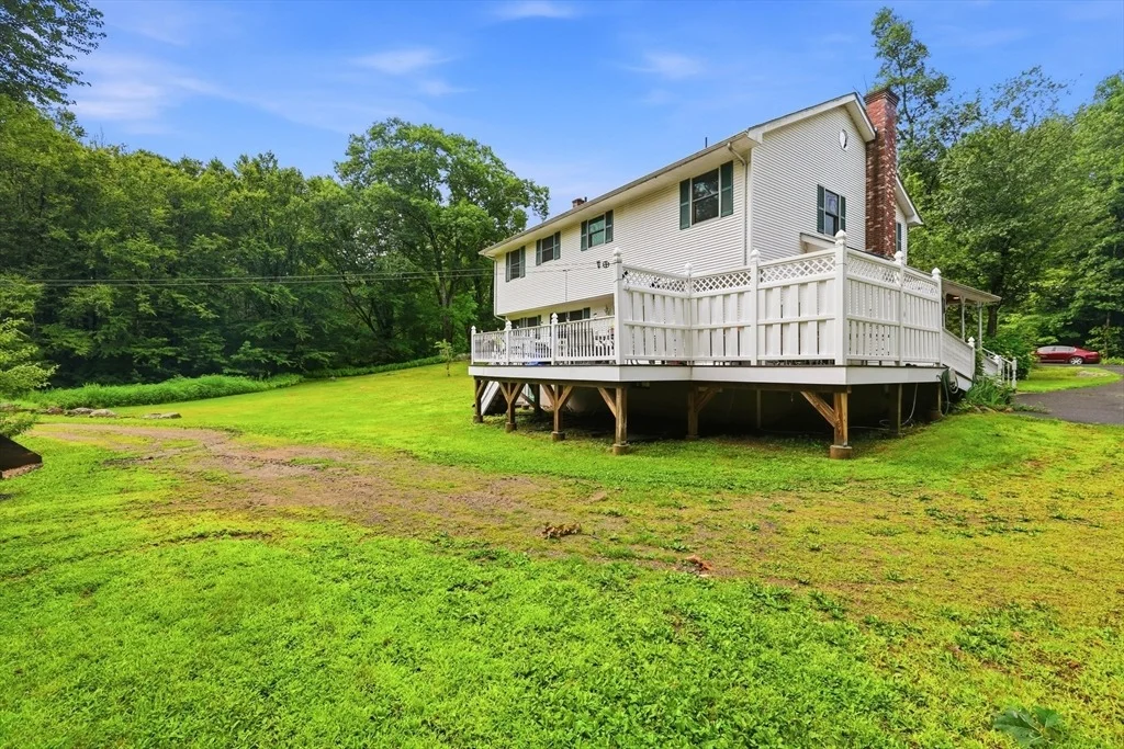 Photo of 10 Lyman Barnes Rd