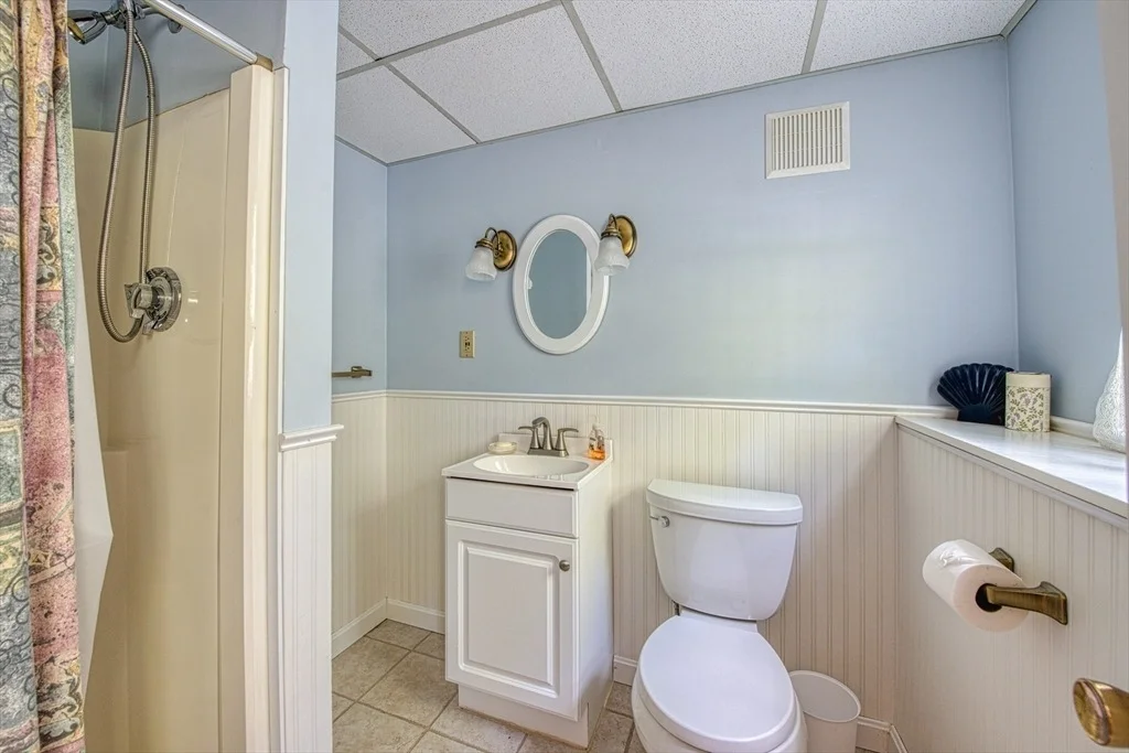 Photo of 25 Laurie Cir