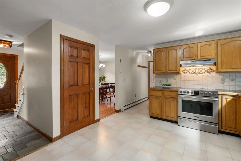 Photo of 6 Crockett Cir