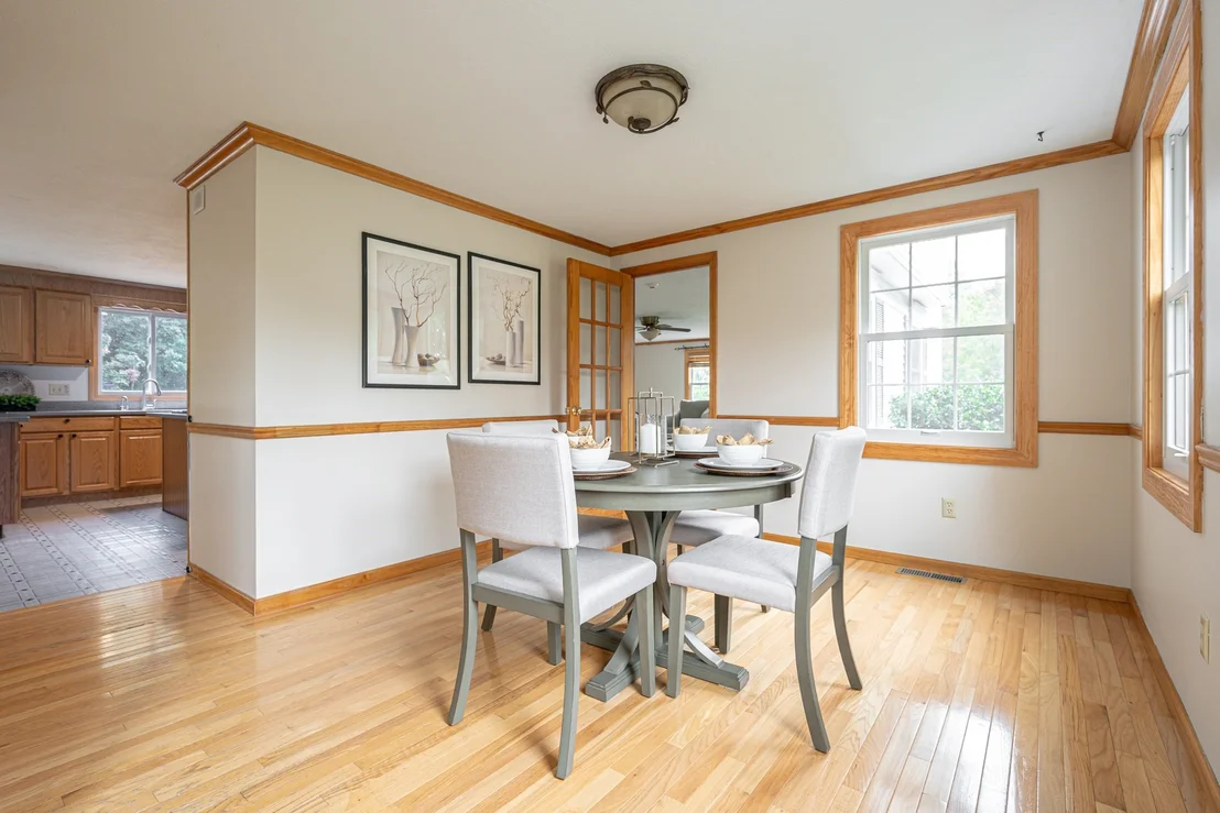 Photo of 49 Fieldstone Dr