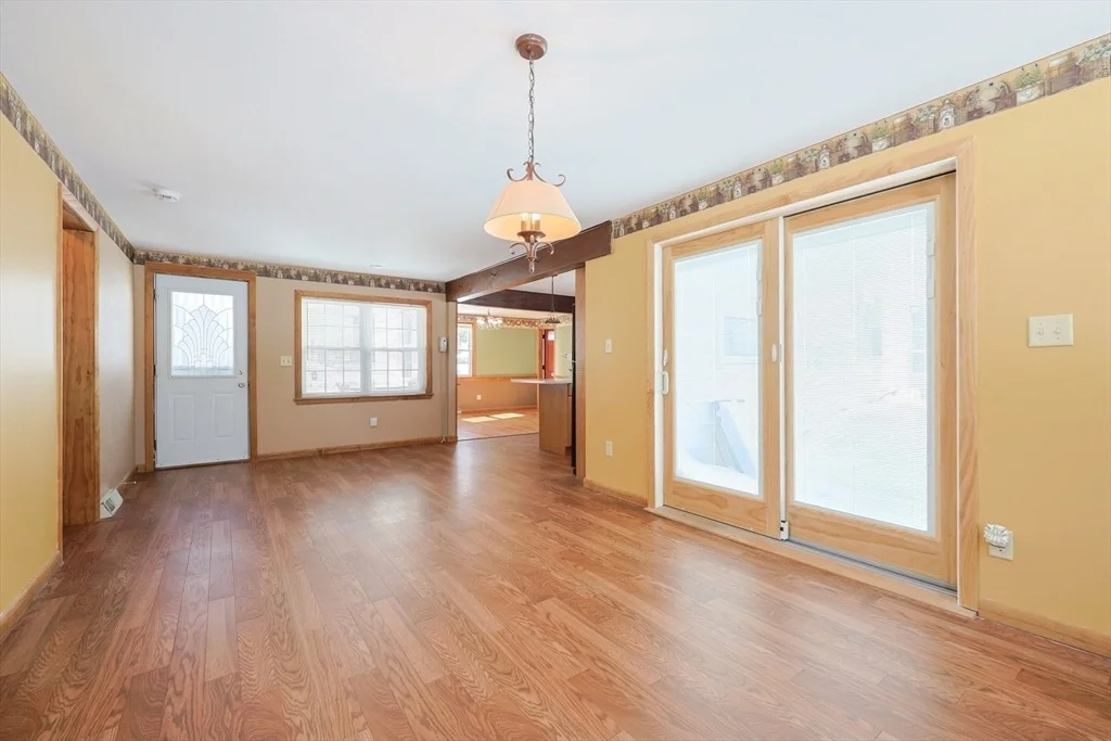 Photo of 53 Robin Road