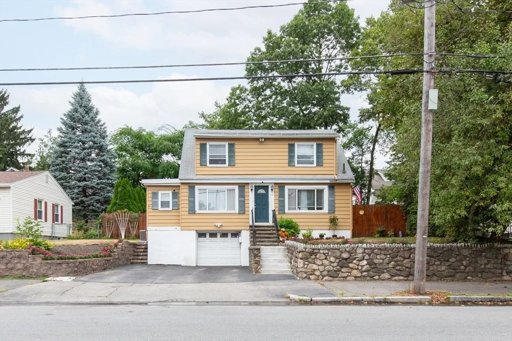 Photo of 119 Lawrence St