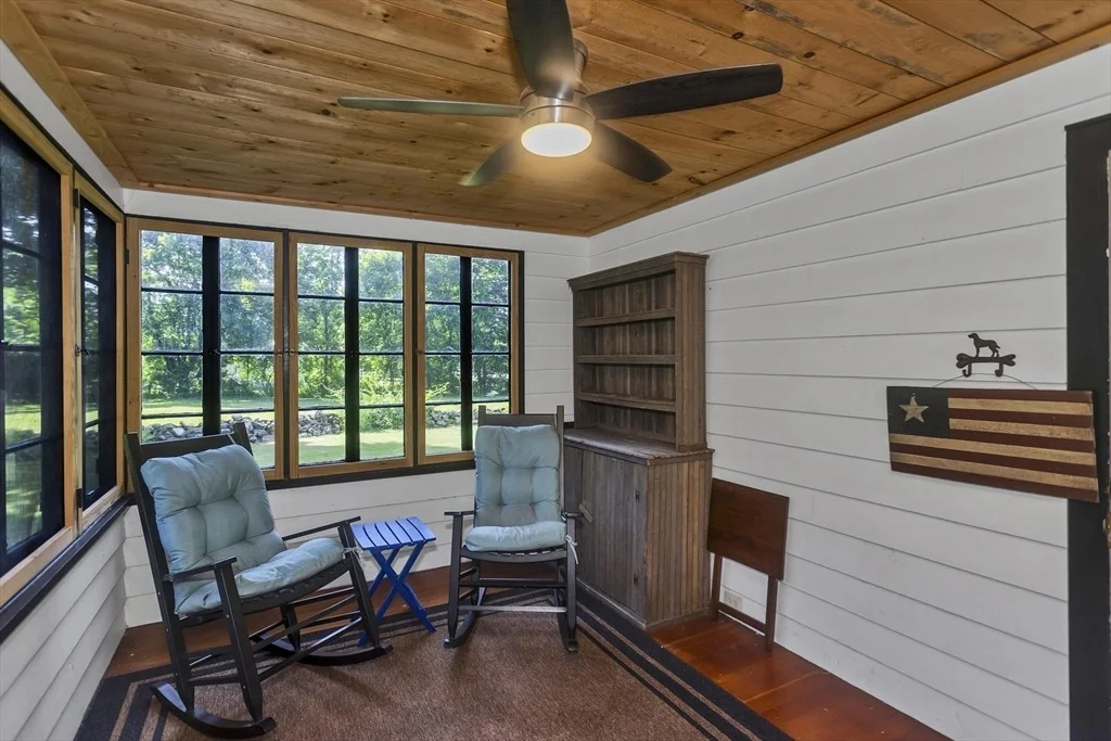 Photo of 138 Vining Hill Rd