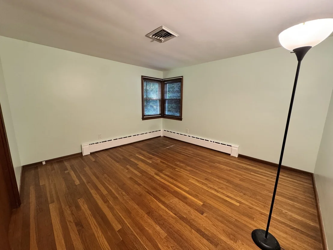 Photo of 56 Valleyview Rd